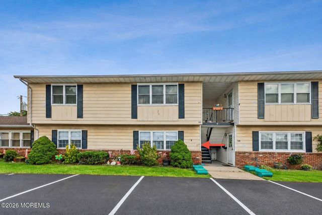 12 Louisiana Drive A, Matawan, NJ 07747