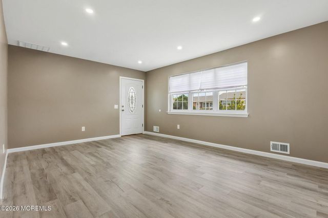 12 Louisiana Drive A, Matawan, NJ 07747