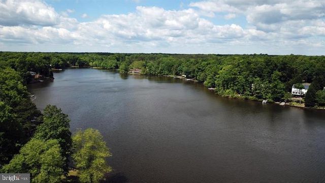 902 JONES DR, Ruther Glen, VA 22546