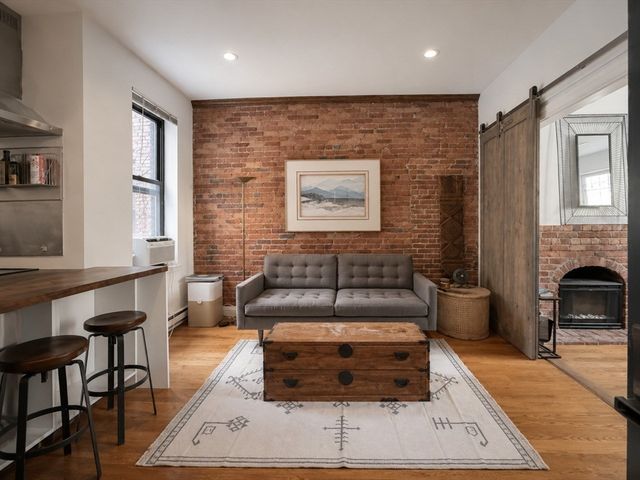9 Albemarle St 2, Boston, MA 02115