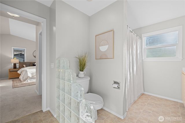 7539 33rd Avenue NE, Seattle, WA 98115