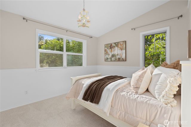 7539 33rd Avenue NE, Seattle, WA 98115