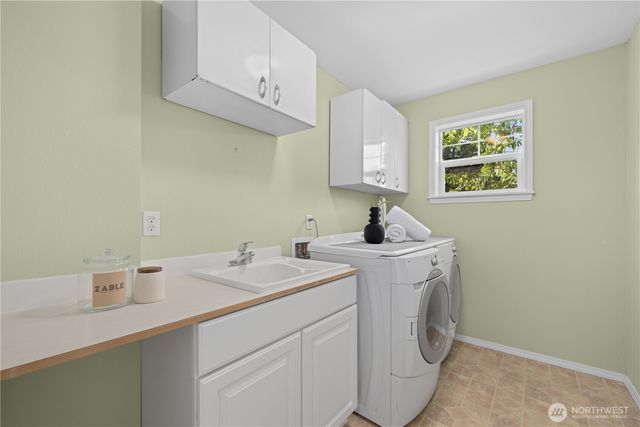 7539 33rd Avenue NE, Seattle, WA 98115