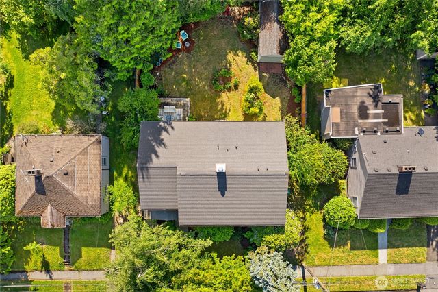 7539 33rd Avenue NE, Seattle, WA 98115