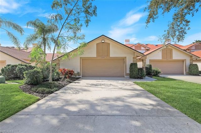 20090 Golden Panther DR 4, Estero, FL 33928