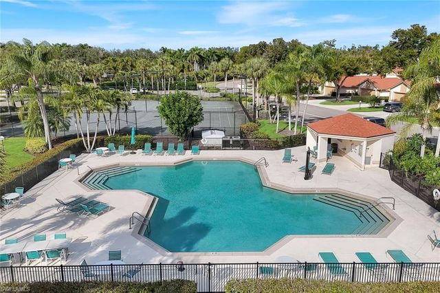 20090 Golden Panther DR 4, Estero, FL 33928
