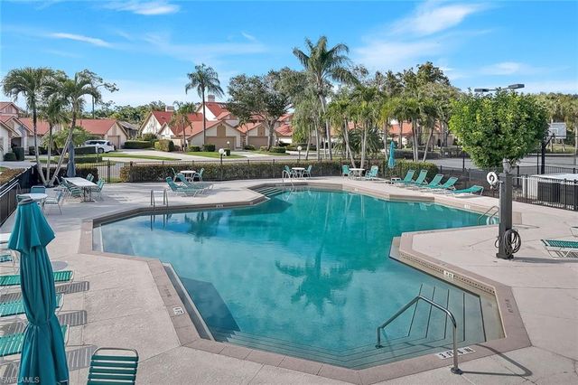 20090 Golden Panther DR 4, Estero, FL 33928