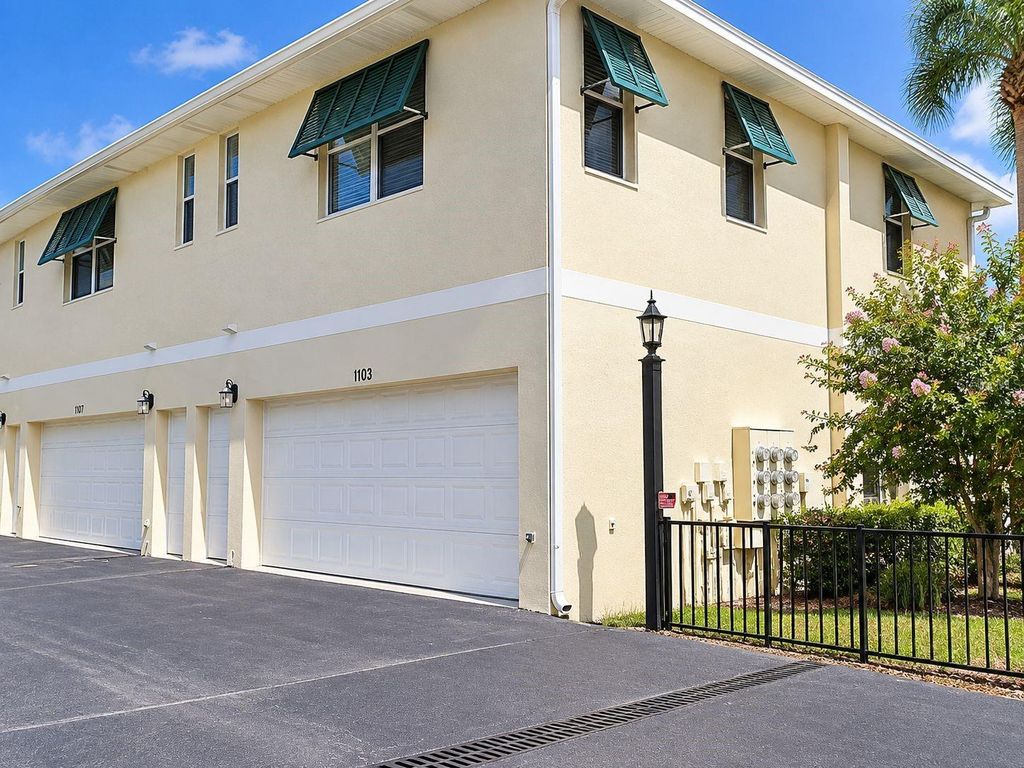 1103 ISLAMORADA LANE, Tampa, FL 33606