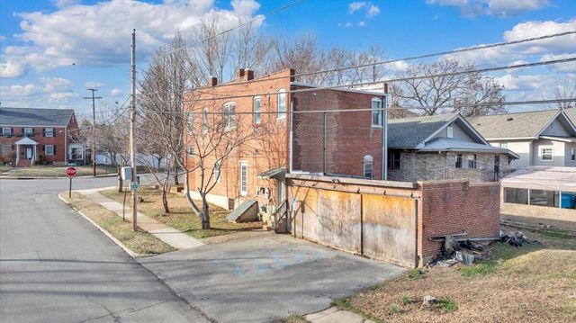 1101 Montrose AVE, Roanoke, VA 24013