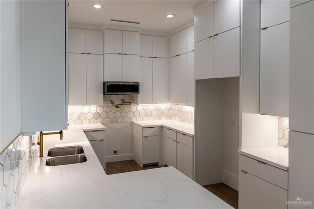 2909 N 51st Street, Mcallen, TX 78501