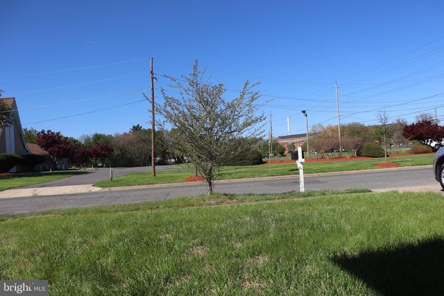 6317 HELLEN LEE DR, Clinton, MD 20735