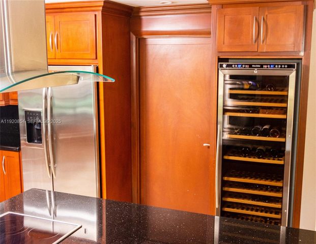 6384 SW 31st St, Miami, FL 33155