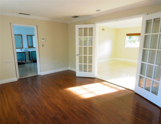 6384 SW 31st St, Miami, FL 33155