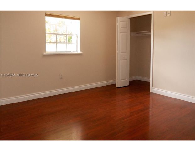 6384 SW 31st St, Miami, FL 33155