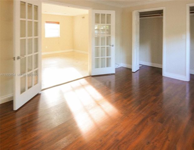 6384 SW 31st St, Miami, FL 33155