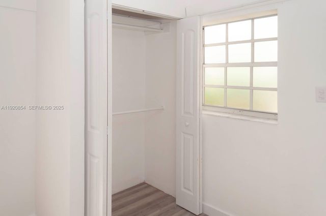 6384 SW 31st St, Miami, FL 33155