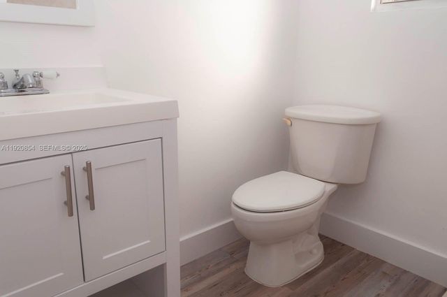 6384 SW 31st St, Miami, FL 33155