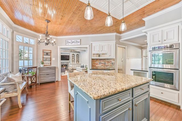 1210 Arbre Lane, Friendswood, TX 77546