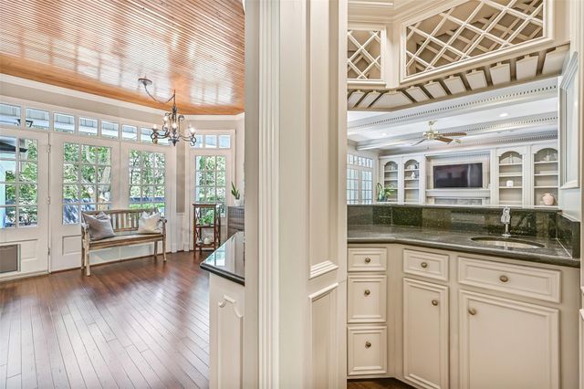 1210 Arbre Lane, Friendswood, TX 77546
