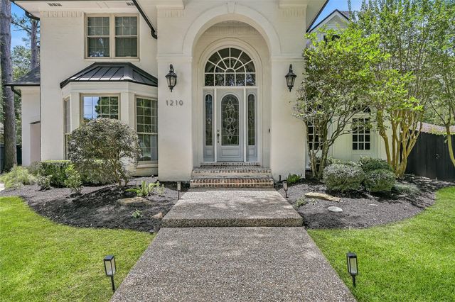 1210 Arbre Lane, Friendswood, TX 77546