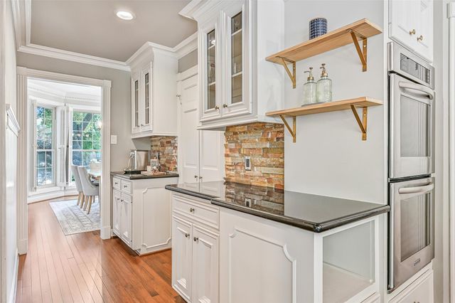1210 Arbre Lane, Friendswood, TX 77546