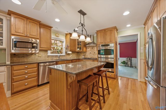 1301 Hiwan Trail, Huntsville, AL 35802