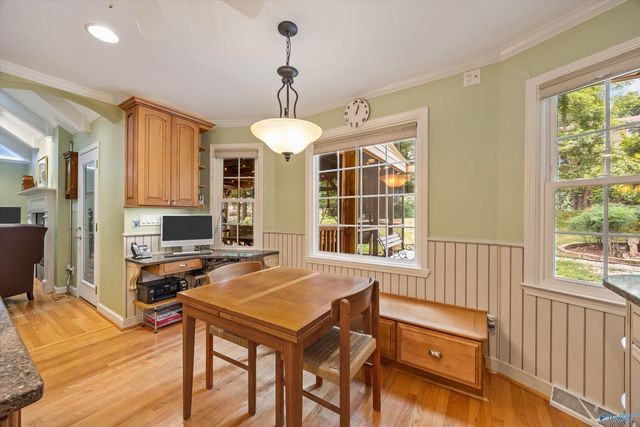 1301 Hiwan Trail, Huntsville, AL 35802
