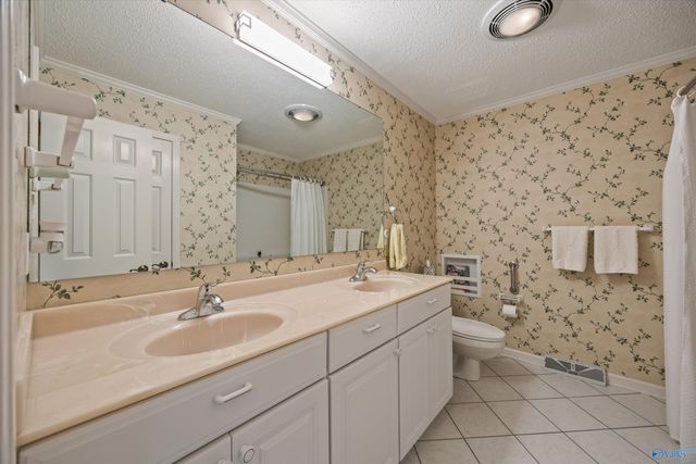 1301 Hiwan Trail, Huntsville, AL 35802
