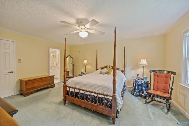 1301 Hiwan Trail, Huntsville, AL 35802