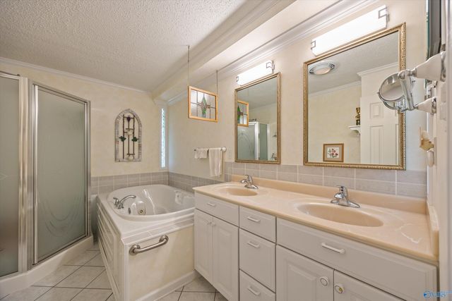 1301 Hiwan Trail, Huntsville, AL 35802