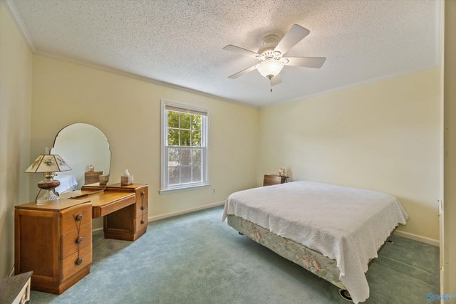 1301 Hiwan Trail, Huntsville, AL 35802