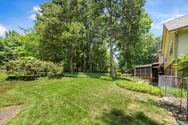 1301 Hiwan Trail, Huntsville, AL 35802