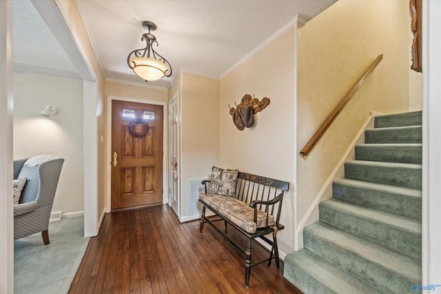 1301 Hiwan Trail, Huntsville, AL 35802