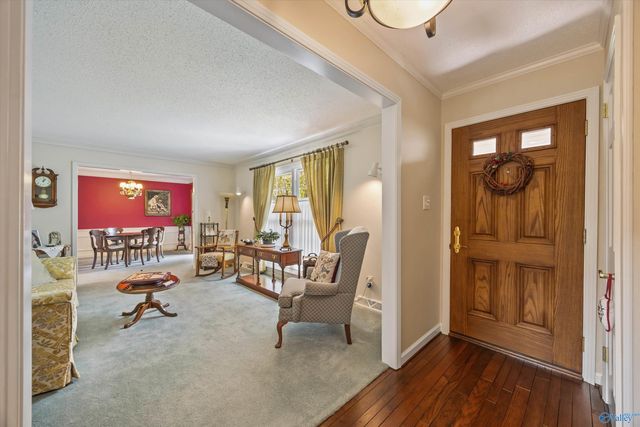 1301 Hiwan Trail, Huntsville, AL 35802