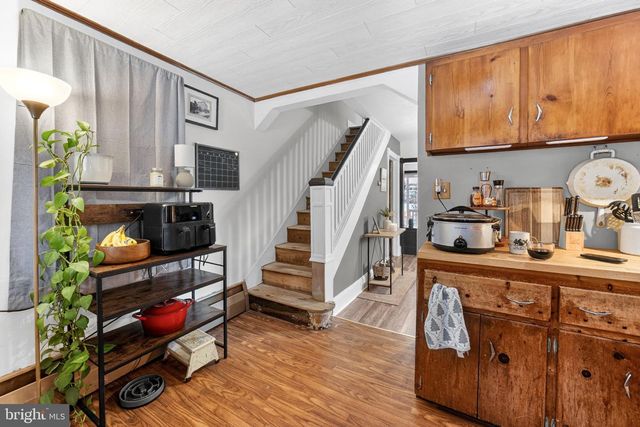 22 WARREN, Fountain Hill, PA 18015