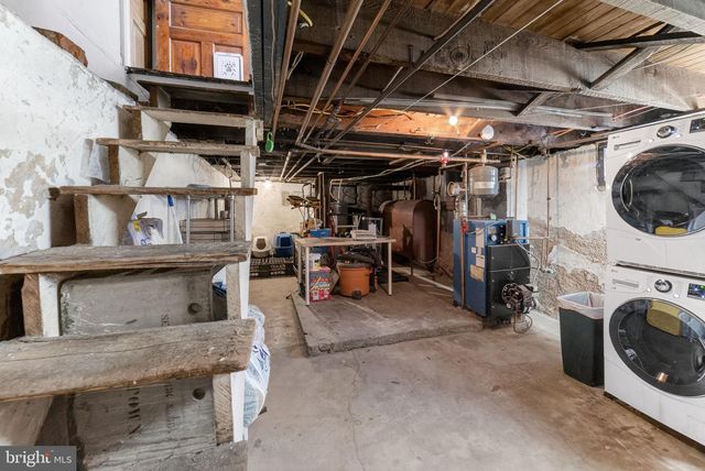 22 WARREN, Fountain Hill, PA 18015