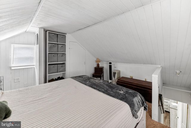 22 WARREN, Fountain Hill, PA 18015