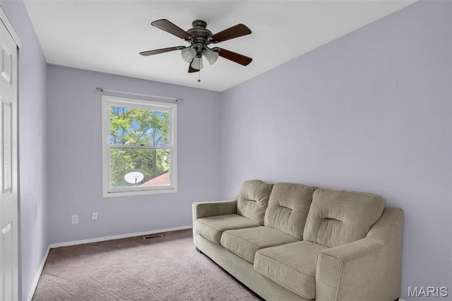 18 Ginger Lake Drive, Glen Carbon, IL 62034