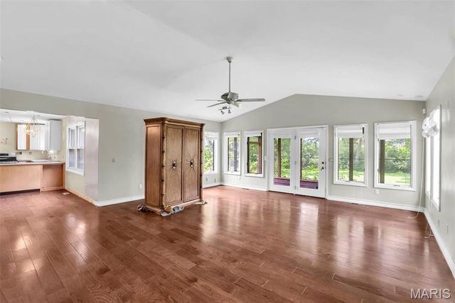 18 Ginger Lake Drive, Glen Carbon, IL 62034
