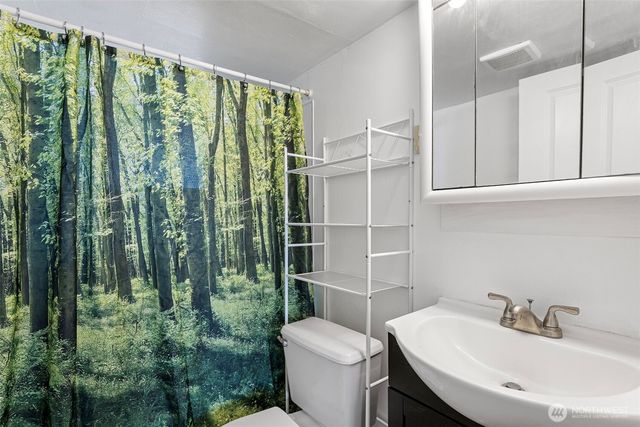 8614 Renton Avenue S, Seattle, WA 98118