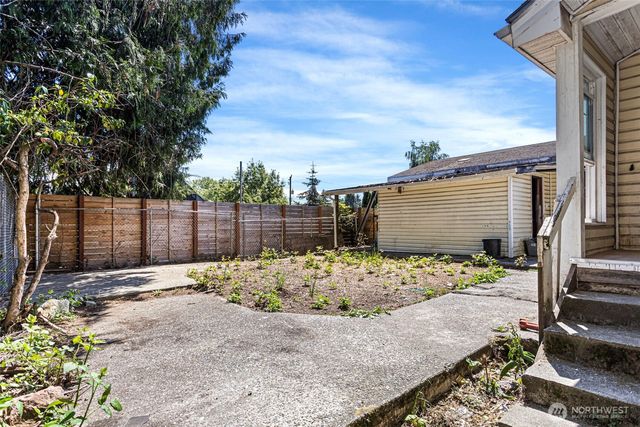 8614 Renton Avenue S, Seattle, WA 98118