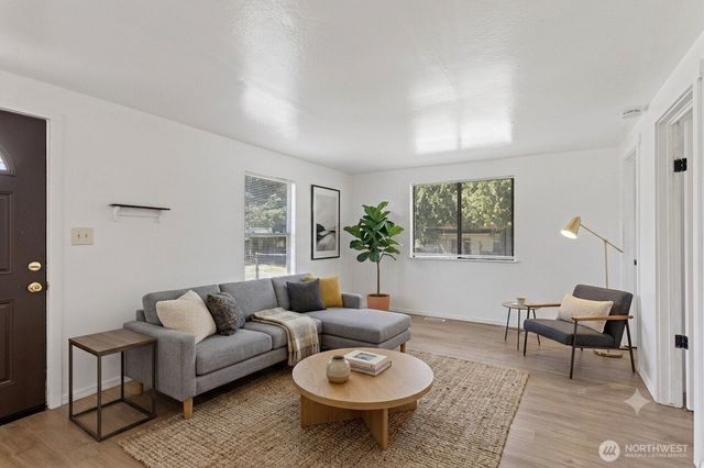 8614 Renton Avenue S, Seattle, WA 98118