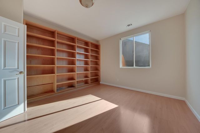 722 Fairway Dr, Ione, CA 95640