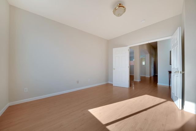 722 Fairway Dr, Ione, CA 95640