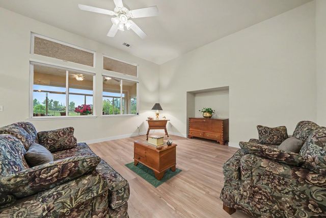 722 Fairway Dr, Ione, CA 95640