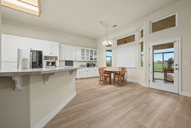 722 Fairway Dr, Ione, CA 95640