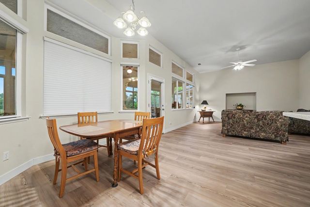 722 Fairway Dr, Ione, CA 95640