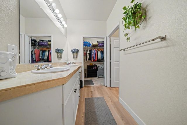 722 Fairway Dr, Ione, CA 95640