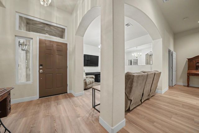 722 Fairway Dr, Ione, CA 95640