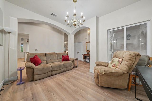 722 Fairway Dr, Ione, CA 95640